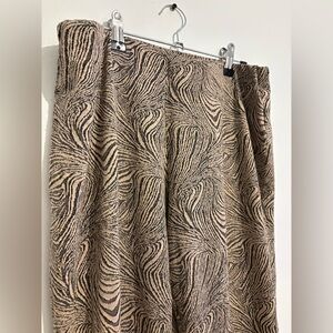 Zara Beige and Black Patterned Skirt